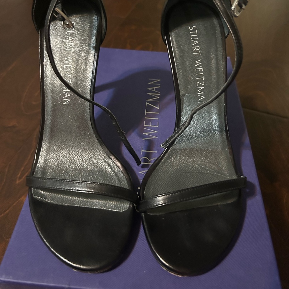 Stuart Weitzman NudistSong Patent Leather Sandals 6 W